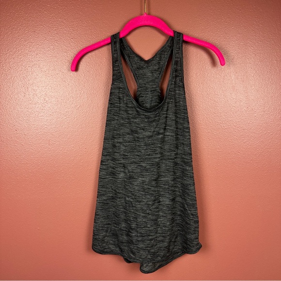 Lululemon The Essential Tank Top Size 8 - Picture 2 of 4